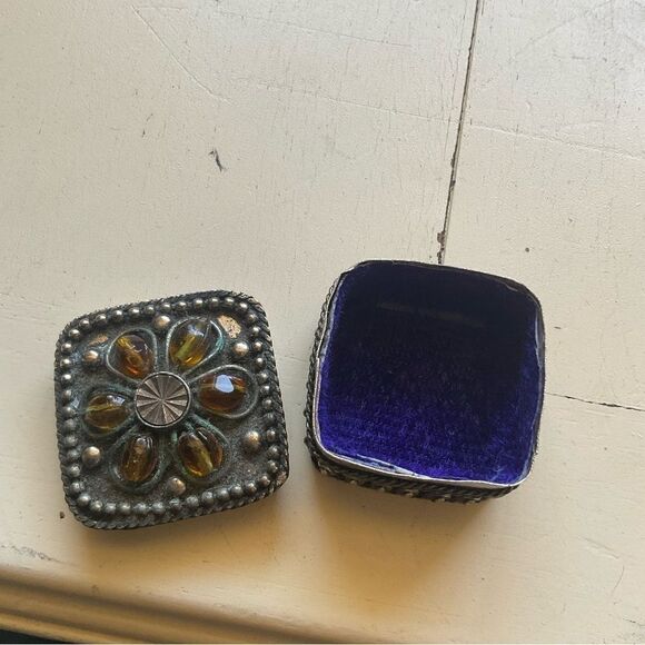 GANZ Pill Boxes Jeweled Rhinestone Lided Boxes Oval Square Silvertone - Picture 12 of 13